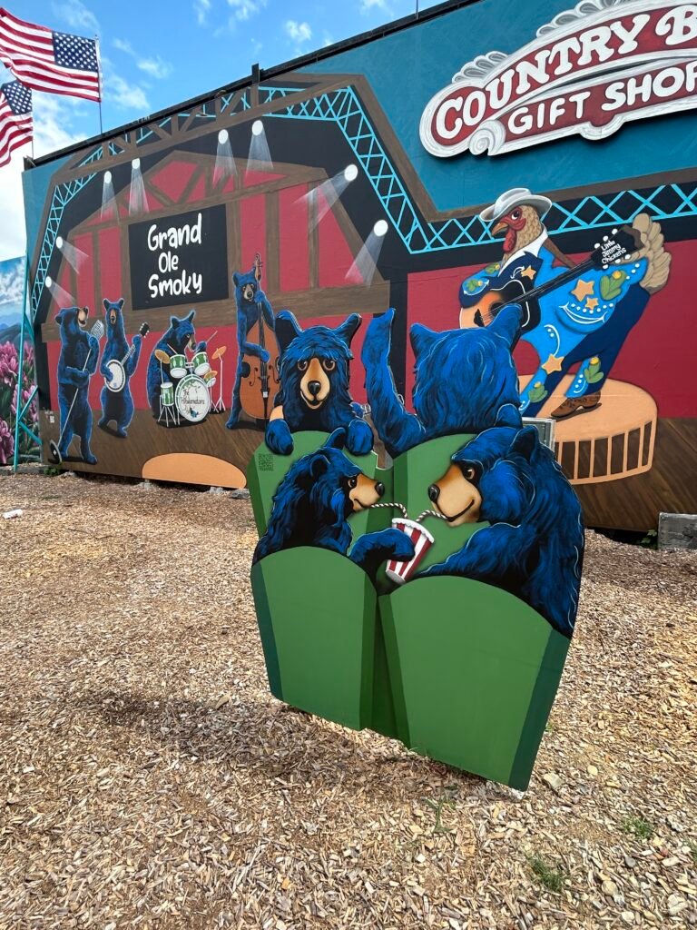 Colorful bear murals and interactive photo cutouts at Bigfoot’s Country Barn in Pigeon Forge.